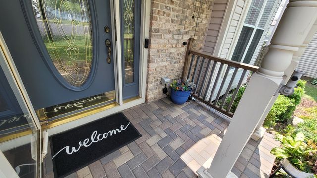3885 Thornberry Way, Lake In The Hills, IL 60156