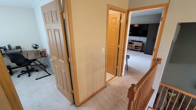 3885 Thornberry Way, Lake In The Hills, IL 60156