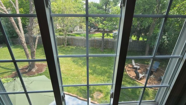 3885 Thornberry Way, Lake In The Hills, IL 60156