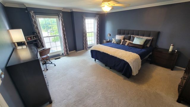 3885 Thornberry Way, Lake In The Hills, IL 60156
