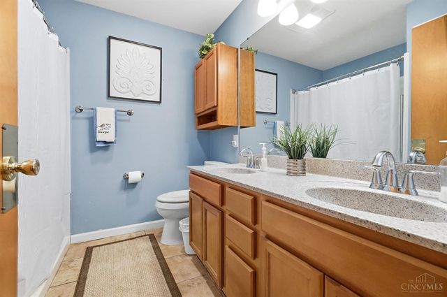 1210 Thurnridge Drive, Reading, OH 45215