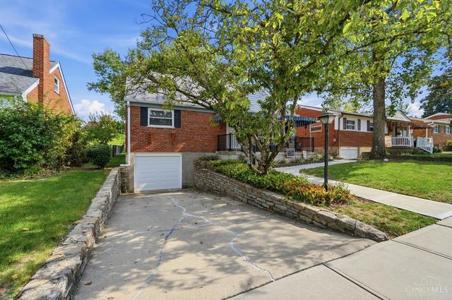 1210 Thurnridge Drive, Reading, OH 45215