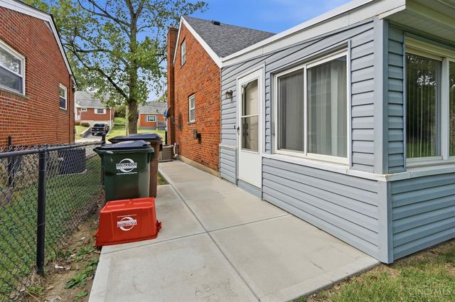 1210 Thurnridge Drive, Reading, OH 45215