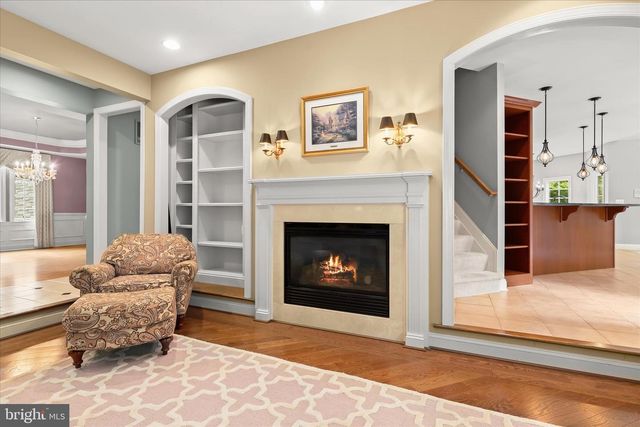 2400 SUMMERFIELD DR, Finksburg, MD 21048