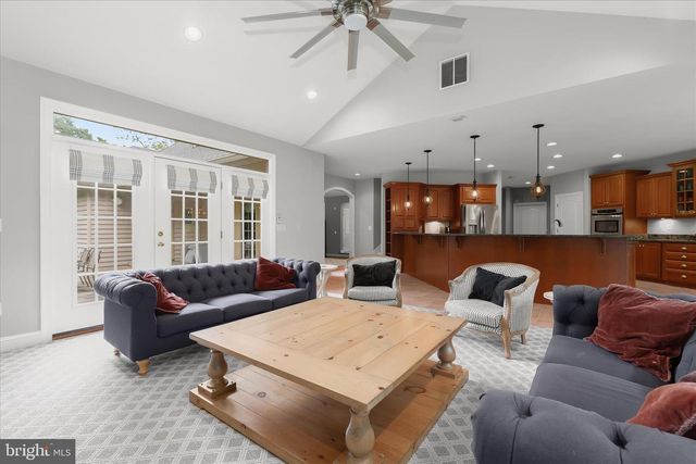 2400 SUMMERFIELD DR, Finksburg, MD 21048
