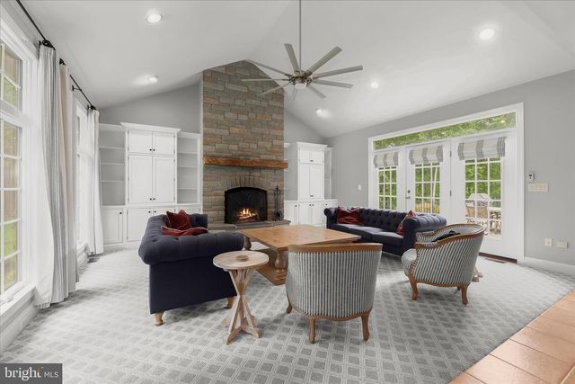 2400 SUMMERFIELD DR, Finksburg, MD 21048
