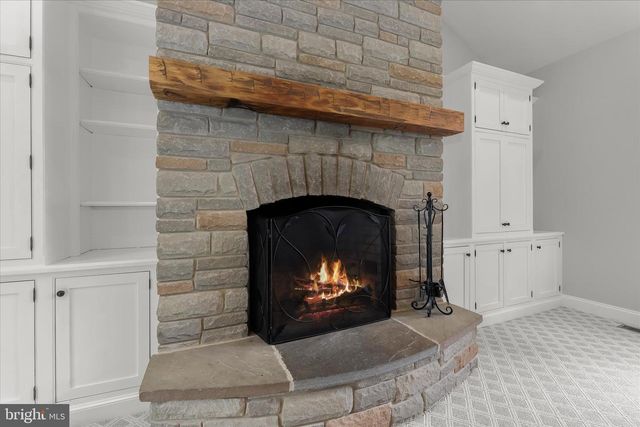 2400 SUMMERFIELD DR, Finksburg, MD 21048