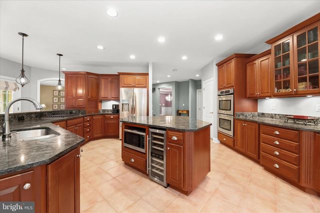 2400 SUMMERFIELD DR, Finksburg, MD 21048