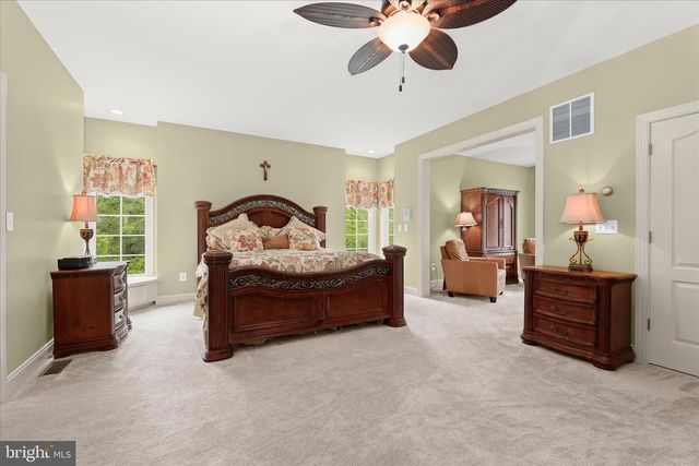 2400 SUMMERFIELD DR, Finksburg, MD 21048