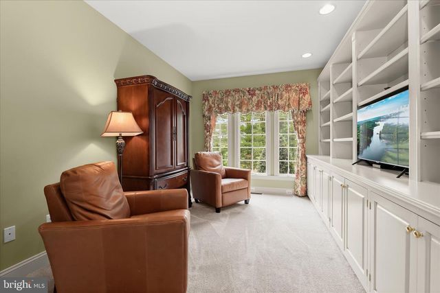 2400 SUMMERFIELD DR, Finksburg, MD 21048