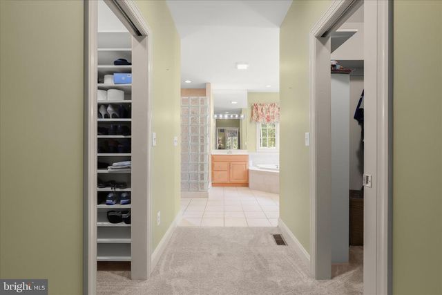 2400 SUMMERFIELD DR, Finksburg, MD 21048