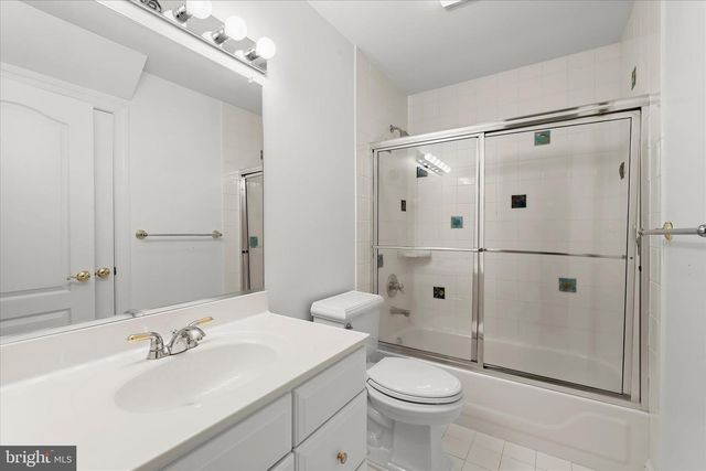 2400 SUMMERFIELD DR, Finksburg, MD 21048