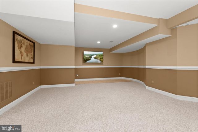 2400 SUMMERFIELD DR, Finksburg, MD 21048