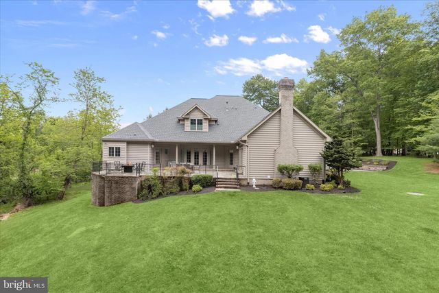 2400 SUMMERFIELD DR, Finksburg, MD 21048