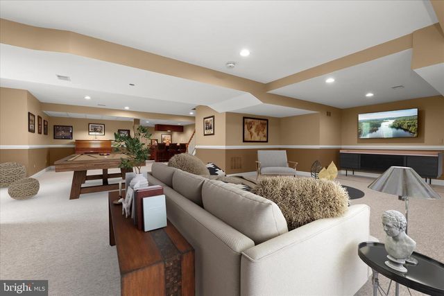 2400 SUMMERFIELD DR, Finksburg, MD 21048