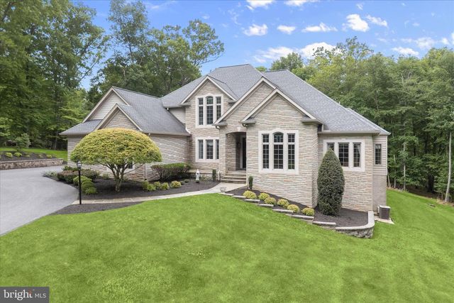 2400 SUMMERFIELD DR, Finksburg, MD 21048