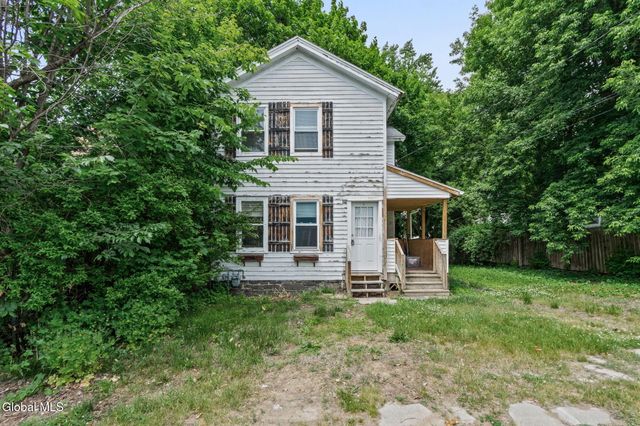51 4th Avenue, Gloversville, NY 12078