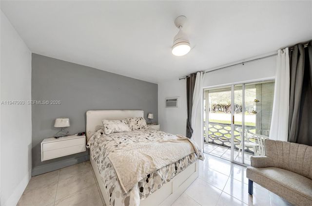 15610 NE 6th Ave 9B, Miami, FL 33162