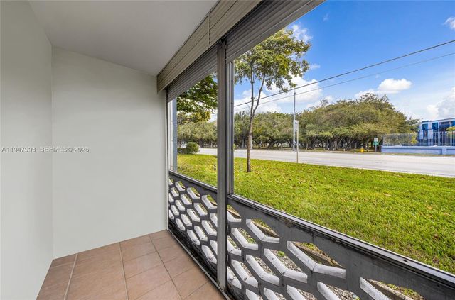 15610 NE 6th Ave 9B, Miami, FL 33162