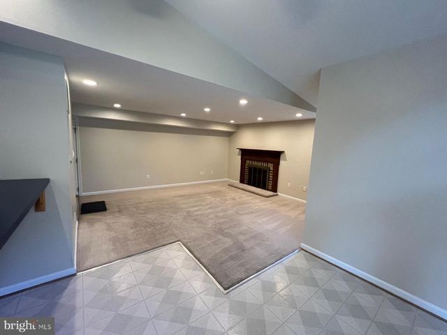5 MADISON MILLS CT, Baltimore, MD 21228
