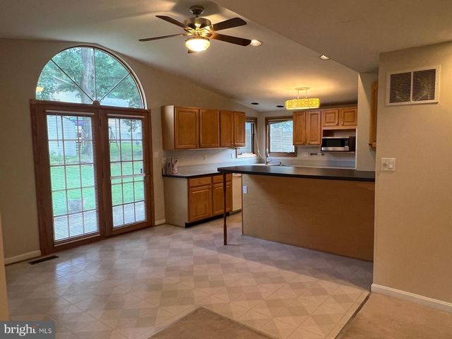 5 MADISON MILLS CT, Baltimore, MD 21228