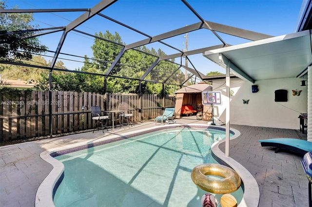 7221 Fairway Boulevard, Miramar, FL 33023