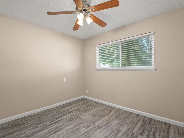 3576 N Marks Avenue, Fresno, CA 93722