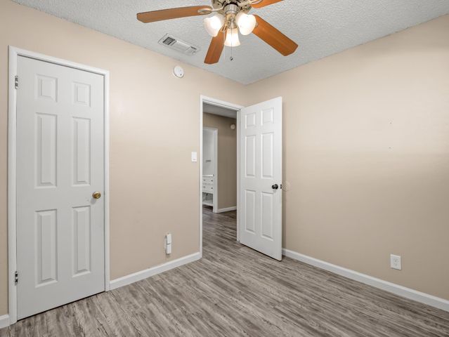 3576 N Marks Avenue, Fresno, CA 93722