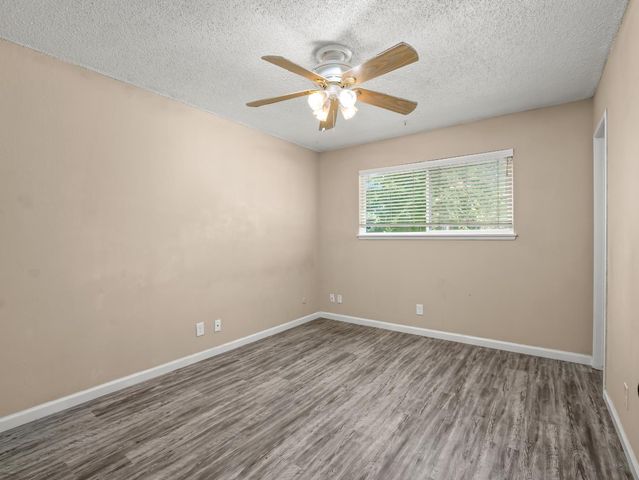 3576 N Marks Avenue, Fresno, CA 93722