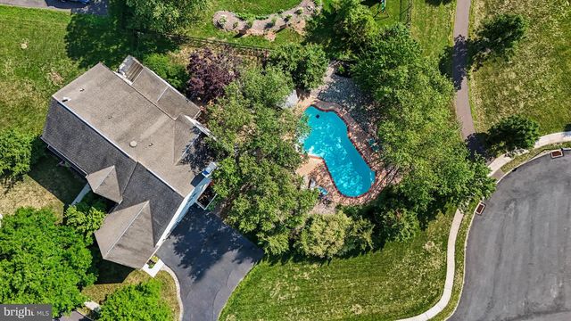 2011 WILLOWWOOD DR, Royersford, PA 19468
