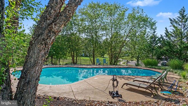 2011 WILLOWWOOD DR, Royersford, PA 19468