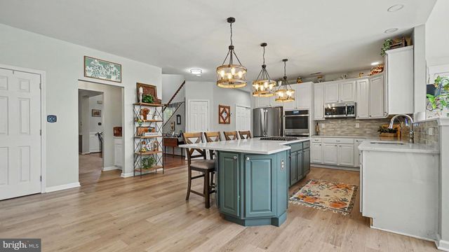 2011 WILLOWWOOD DR, Royersford, PA 19468