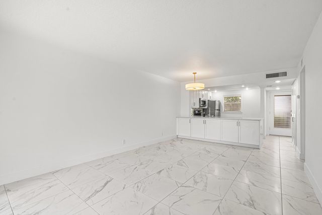3090 Holiday Springs Boulevard Unit 109, Margate, FL 33063