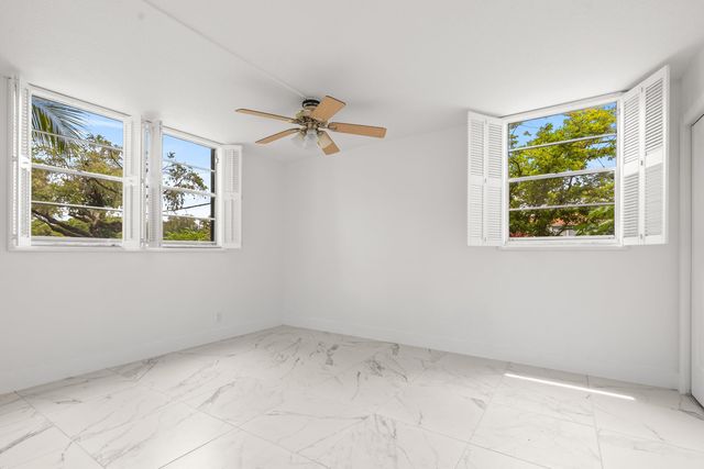 3090 Holiday Springs Boulevard Unit 109, Margate, FL 33063