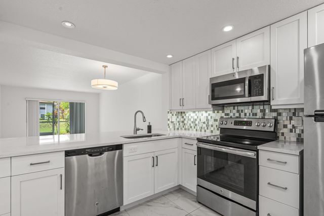 3090 Holiday Springs Boulevard Unit 109, Margate, FL 33063