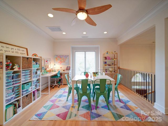 15708 Eagleview Drive, Charlotte, NC 28278