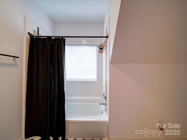 15708 Eagleview Drive, Charlotte, NC 28278