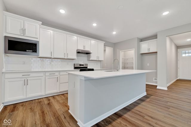 13288 Roundtop Road, Noblesville, IN 46060