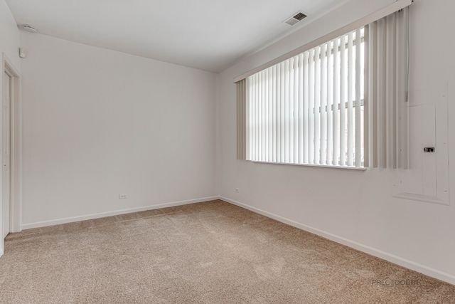 726 N Keystone Lane, Vernon Hills, IL 60061