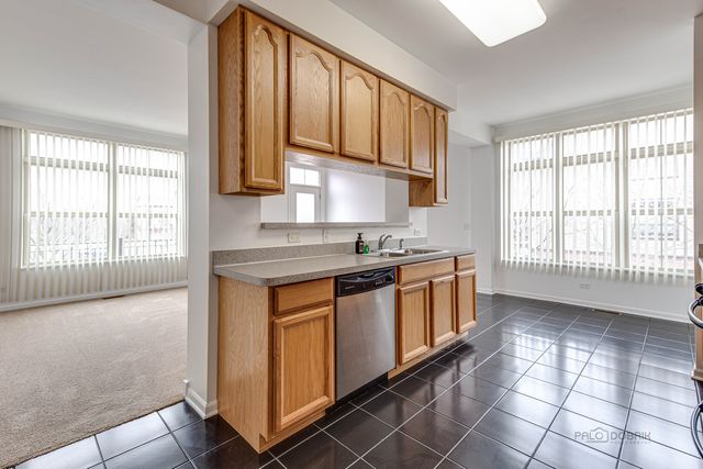 726 N Keystone Lane, Vernon Hills, IL 60061