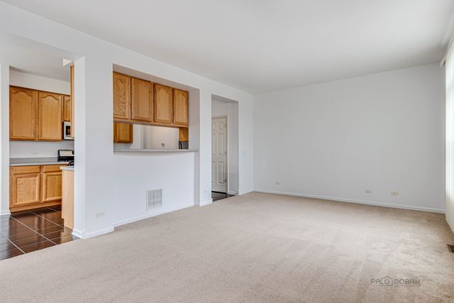 726 N Keystone Lane, Vernon Hills, IL 60061