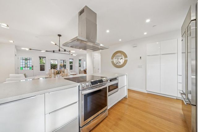 716 Ramona Street, Palo Alto, CA 94301