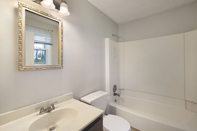 169 Timberlake Dr, Hendersonville, TN 37075