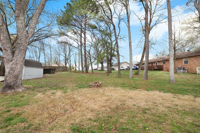169 Timberlake Dr, Hendersonville, TN 37075
