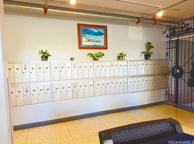 1650 Kanunu Street 916, Honolulu, HI 96814
