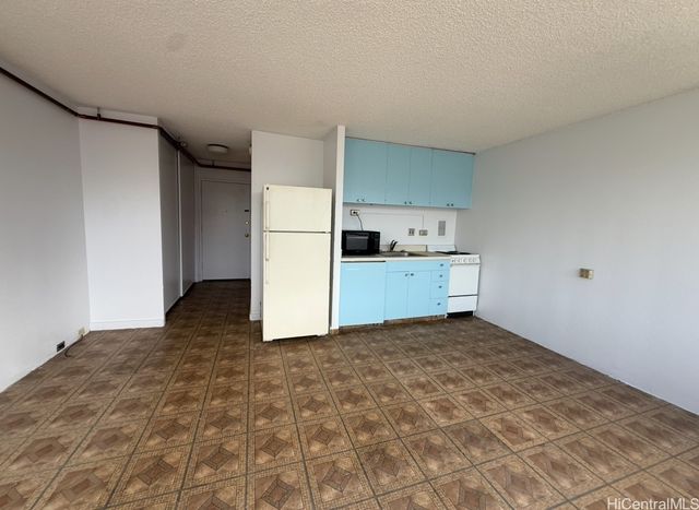 1650 Kanunu Street 916, Honolulu, HI 96814