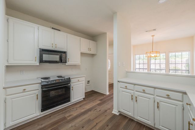 5893 Westhaven Drive, Fort Worth, TX 76132