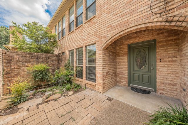 5893 Westhaven Drive, Fort Worth, TX 76132