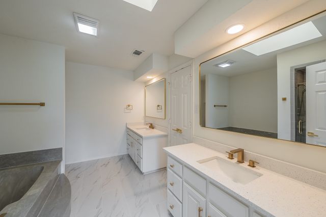 5893 Westhaven Drive, Fort Worth, TX 76132