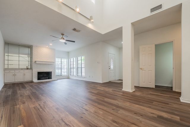 5893 Westhaven Drive, Fort Worth, TX 76132